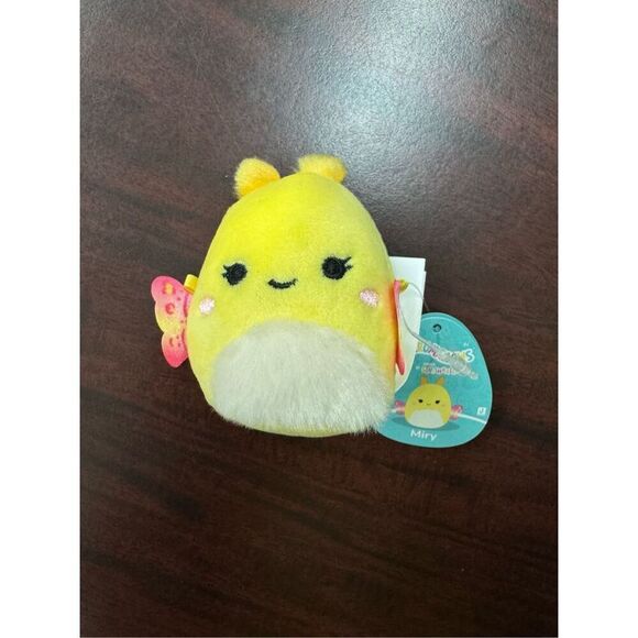 NWT Miry Moth Micromallow Squishmallow 2.5” - Picture 2 of 3